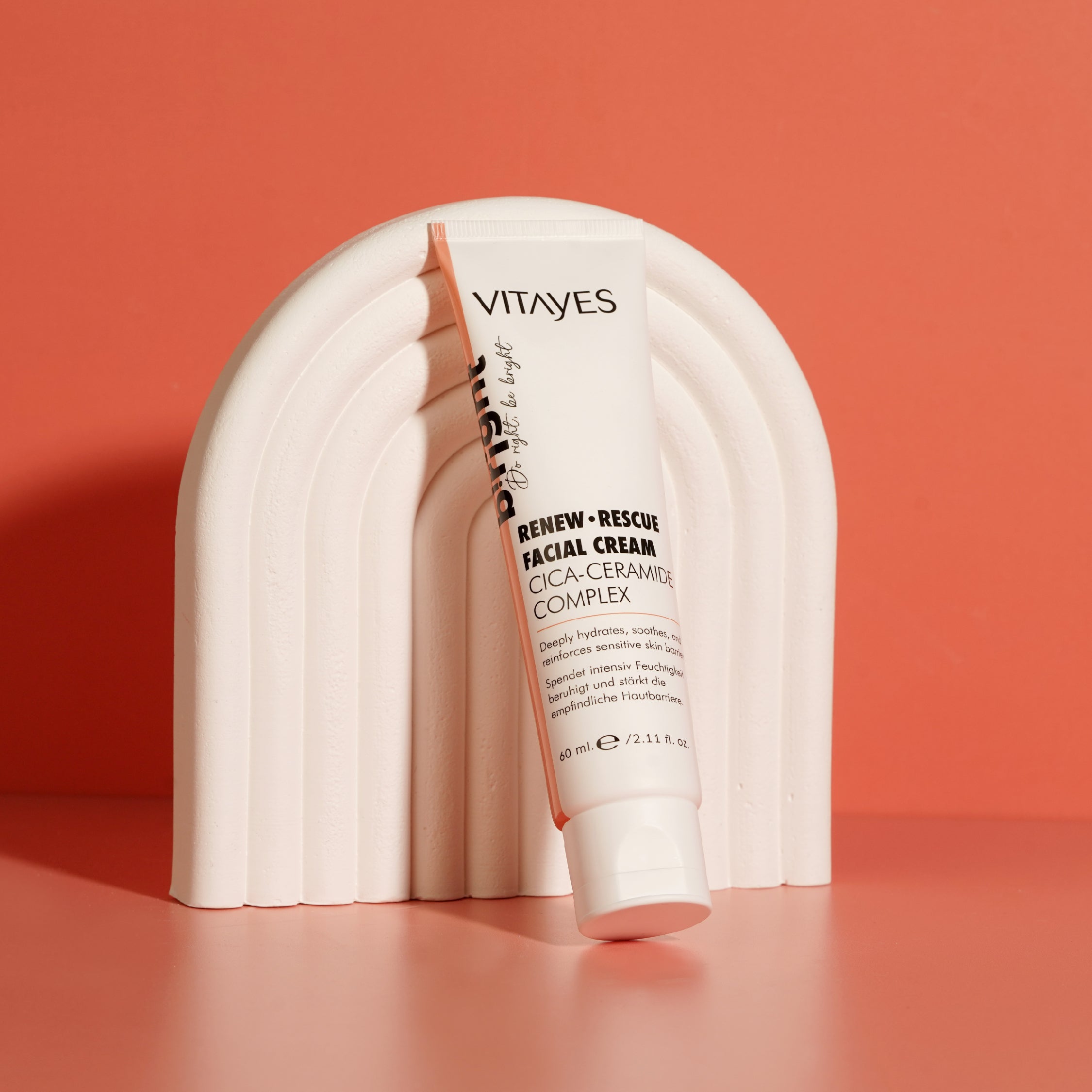 Cica Seramid Tiger Grass Hassas Cilt Yoğun Onarıcı Nemlendirici Yatıştırıcı Kızarıklık Karşıtı Yüz Kremi 60 ml